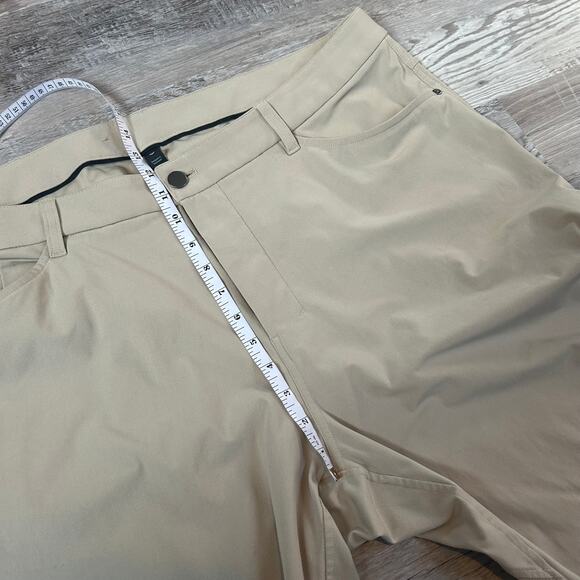 Lululemon ABC Pants 42 Beige Stretch Classic Chino Trousers Travel Work - Picture 8 of 9
